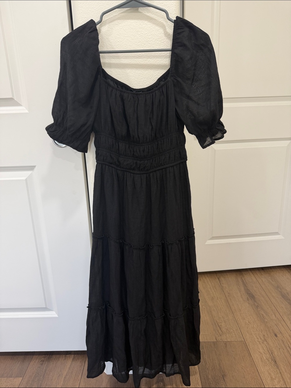 Trixxi Black Puff-Sleeve Maxi Dress